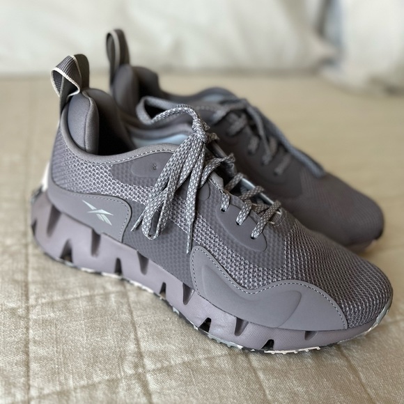 Reebok Athletic Shoes - Picture 6 of 6